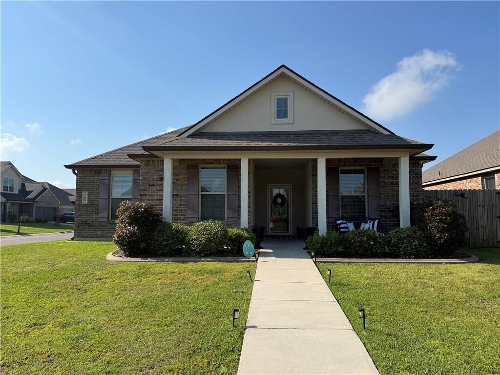 Property Photo:  289 Grand Isle Court  LA 70461 