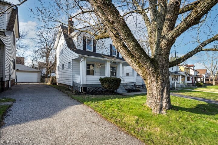 Property Photo:  13620 S Parkway Drive  OH 44105 