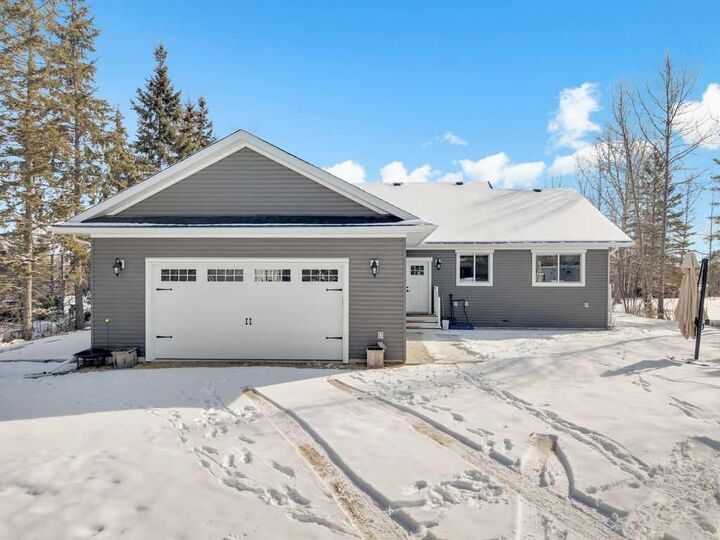 Property Photo: 5 Parkland Drive AB T0C 2J0