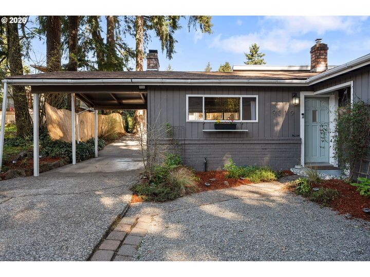 Property Photo:  9319 NE Broadway  OR 97220 