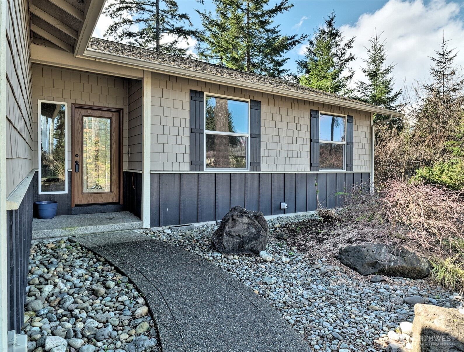 Property Photo:  30 E Lilly Pond Lane  WA 98584 