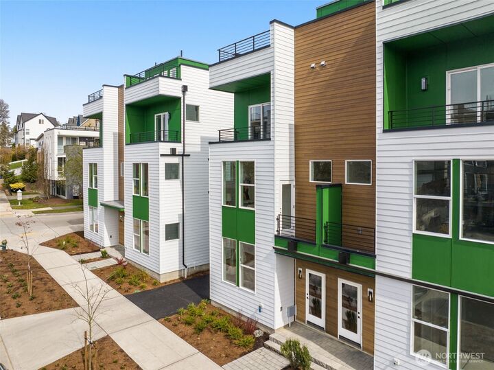 Property Photo: 906 A 28th Avenue S WA 98144