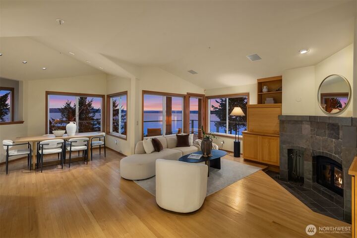 Property Photo: 2861 SW 171st Street WA 98166