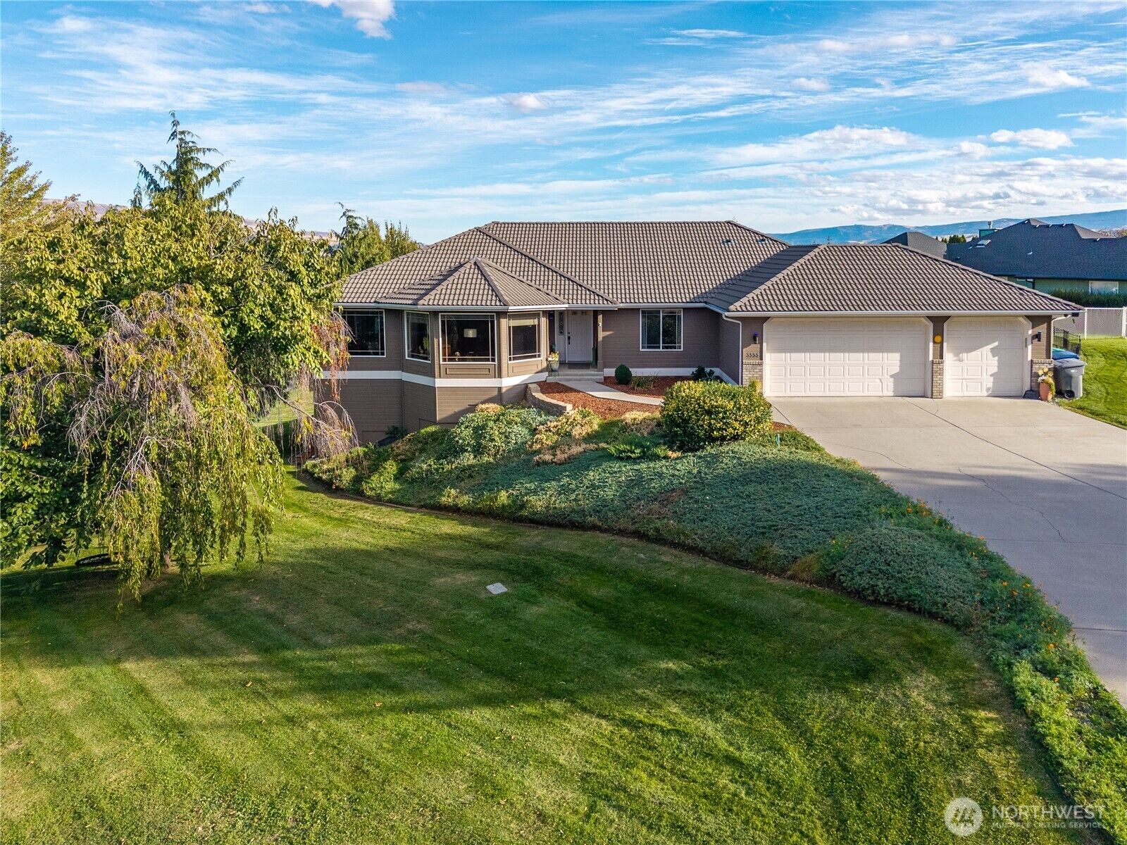 Property Photo:  3555  Westridge Place  WA 98801 