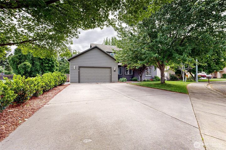 Property Photo: 48 Parkwood Circle WA 99362