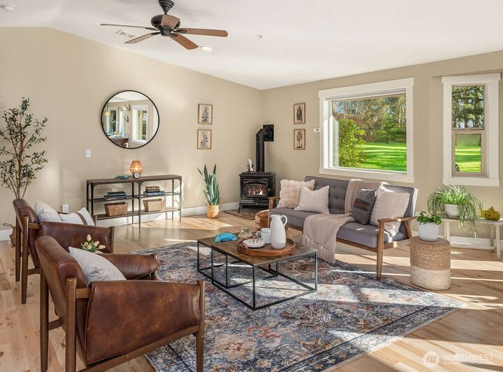 Property Photo:  10519 SW 188th Street  WA 98070 