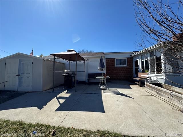 Property Photo:  948 Van Sull Street  MI 48185 