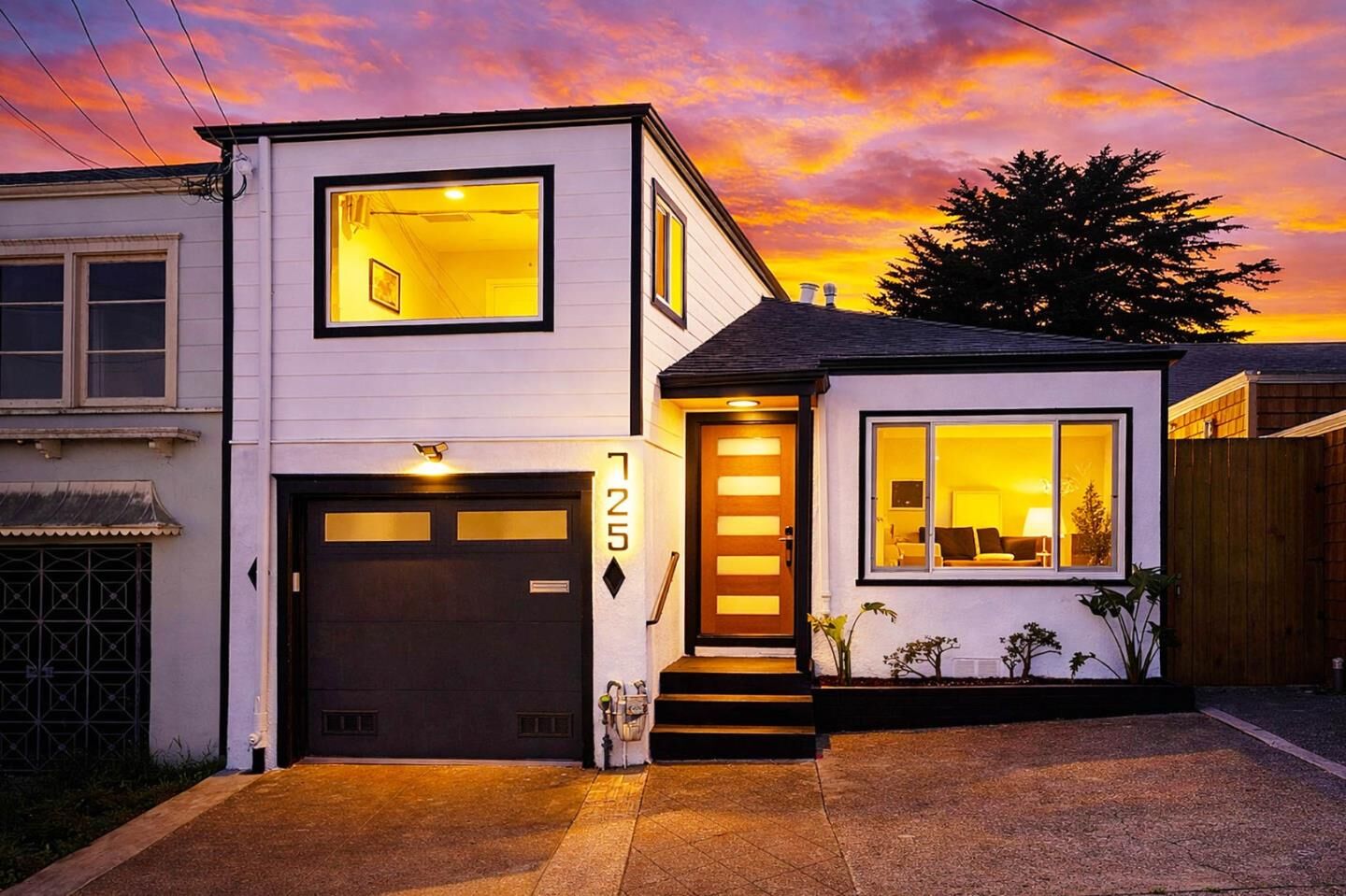 Property Photo:  725 Lakeview Avenue  CA 94112 