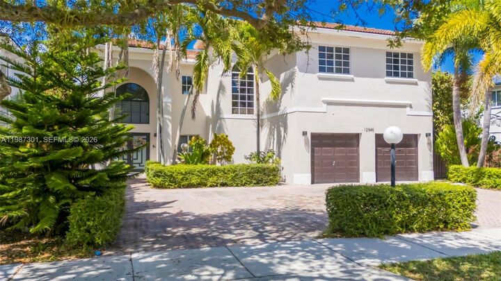 Property Photo: 12940 SW 142nd Ter FL 33186