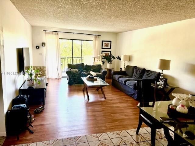 Property Photo: 16141 Blatt Blvd 309 FL 33326