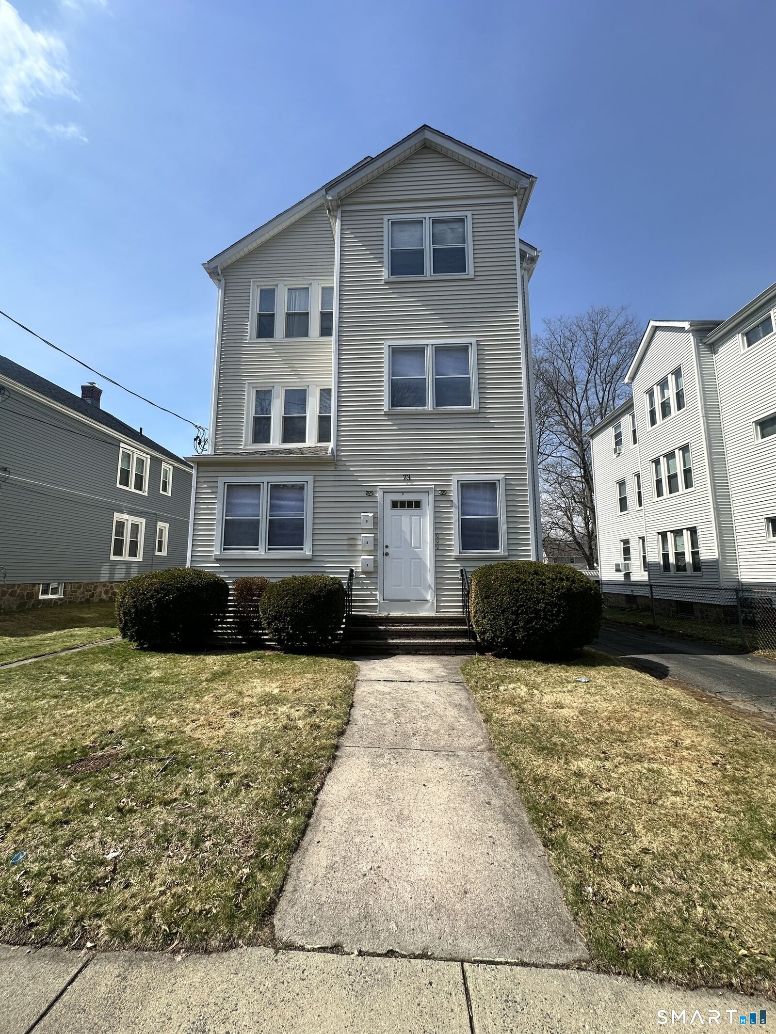 Property Photo:  73 Brooklawn Street 3  CT 06052 