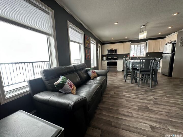 Property Photo: 825 Park Drive SK S0A 0L0