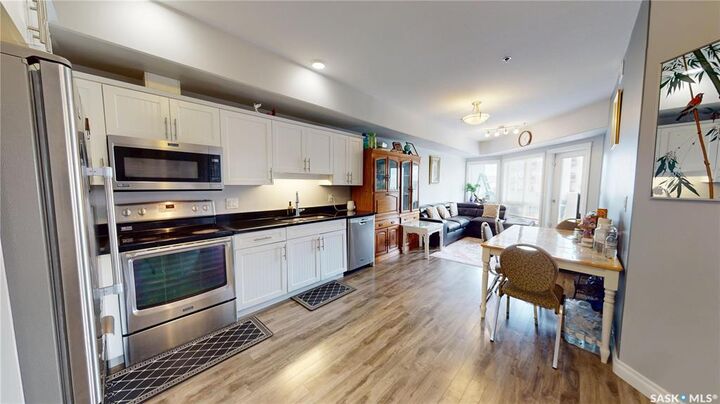 Property Photo: 412 Willowgrove Square 214 SK S7W 0T2