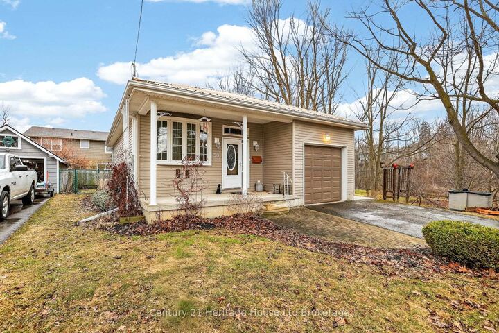 Property Photo:  50 Wellington Avenue  ON N5C 1C3 