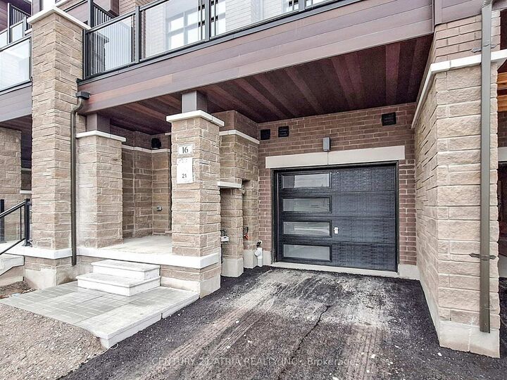 Property Photo:  16 Harold Wilson Lane  ON L4S 1N5 