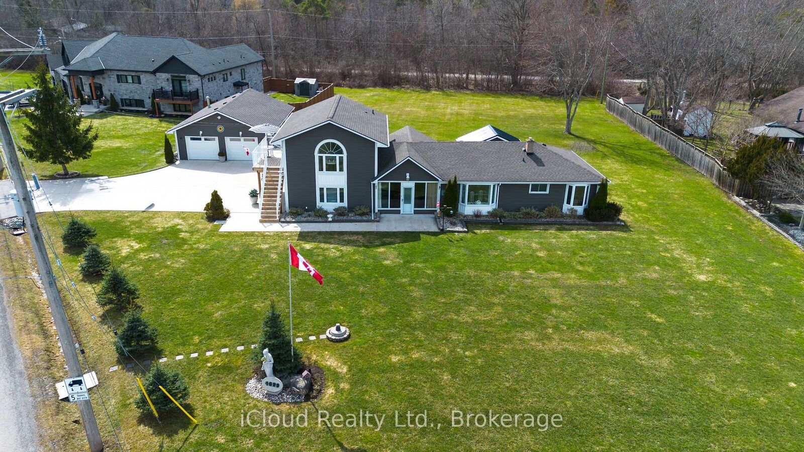 Property Photo: 4099 Niagara Parkway ON L0S 1S0