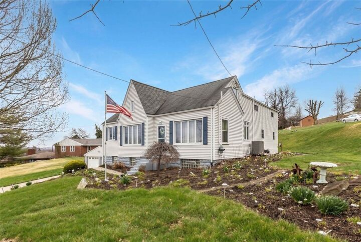 Property Photo:  1505 4th Street  PA 15063 