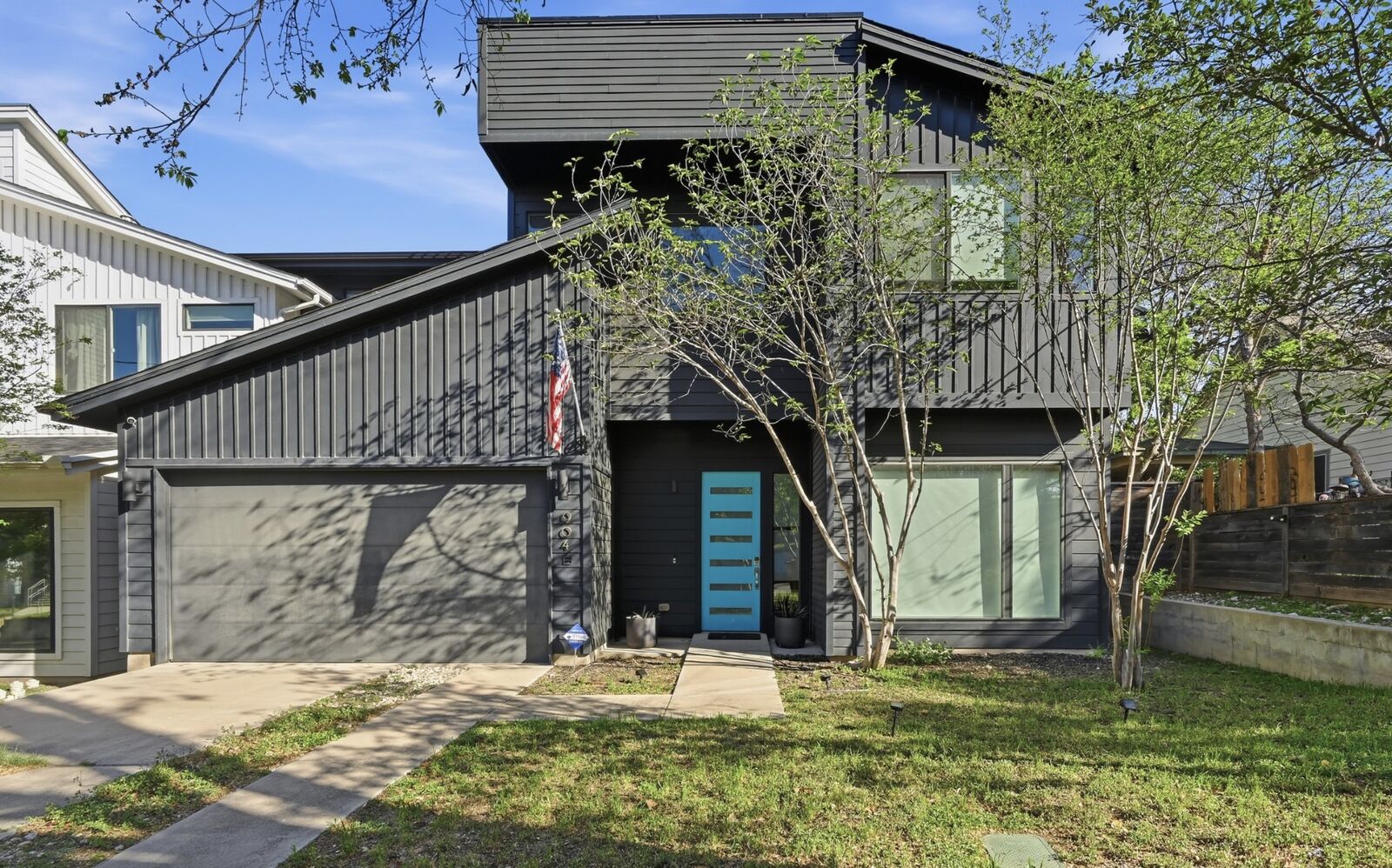 Property Photo:  904 Catalpa Street B  TX 78702 