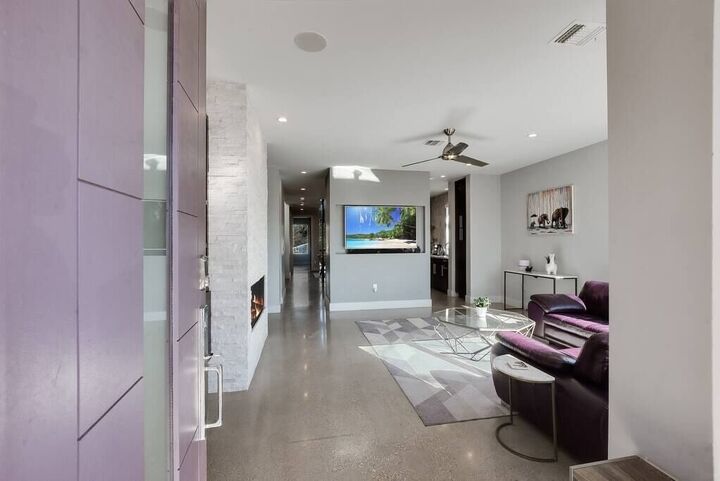 Property Photo: 1802 W 10th Street TX 78703