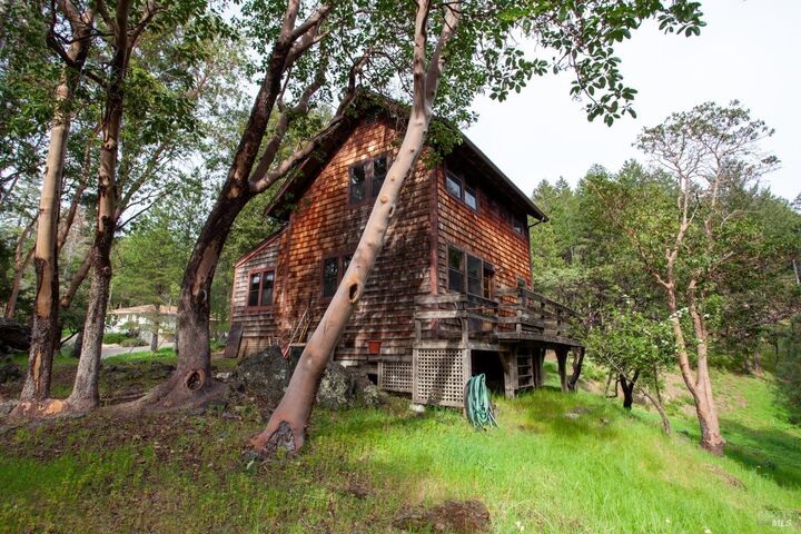 Property Photo:  1583 Crawford Drive  CA 95490 