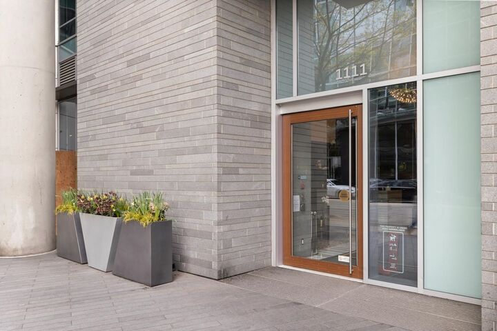 Property Photo: 1111 Alberni Street 3302 BC V6E 4V2