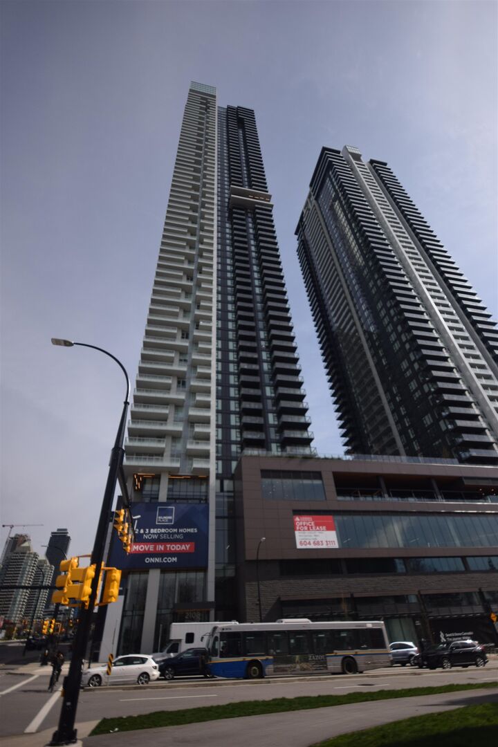 2108 Gilmore Avenue 4504 — photo 1