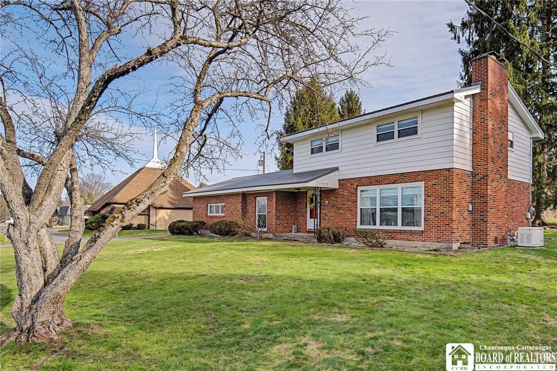 Property Photo:  39 W Fairmount Avenue  NY 14750 