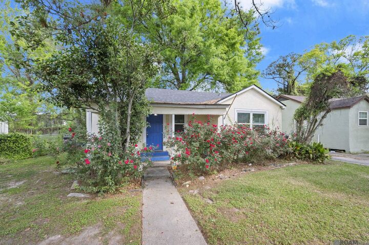 Property Photo:  836 Violet St  LA 70802 