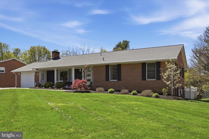 Property Photo:  329 Wood Avenue  VA 22601 