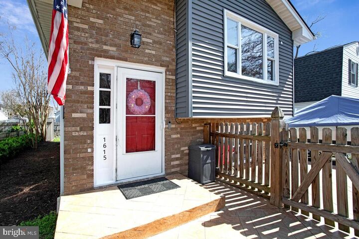 Property Photo:  1615 Ruxton Road  MD 21037 