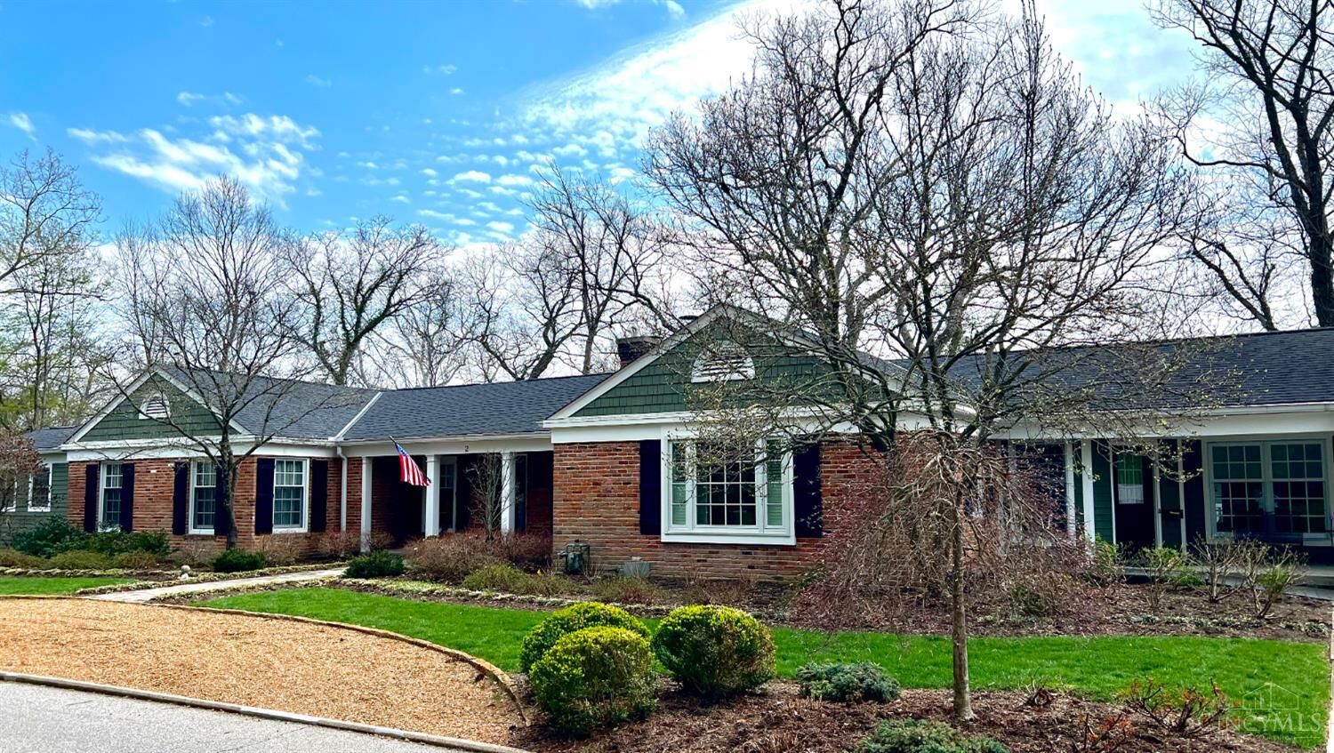 Property Photo:  2 Lexington Circle  OH 45174 