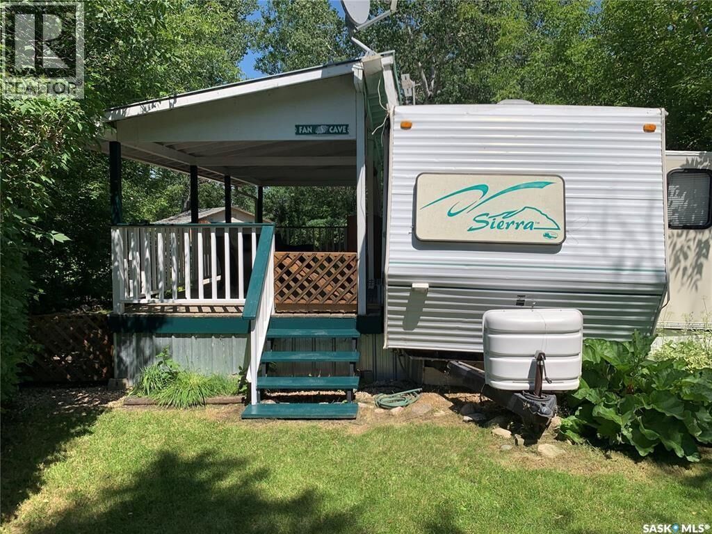 Property Photo:  91 Poplar Beach  SK S0K 4P0 