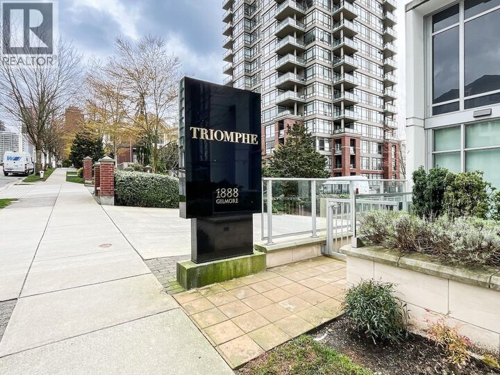 Photo de la propriété:  1888 Gilmore Avenue 1408  BC V5C 0L2 