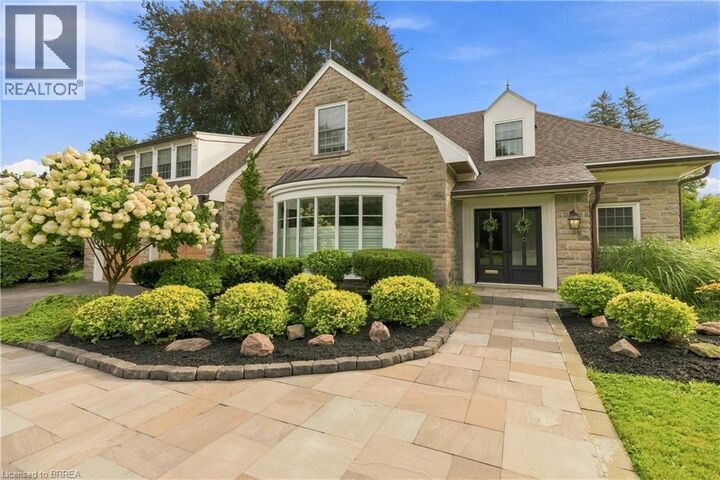 Property Photo:  8 Tutela Heights Road  ON N3T 1A1 