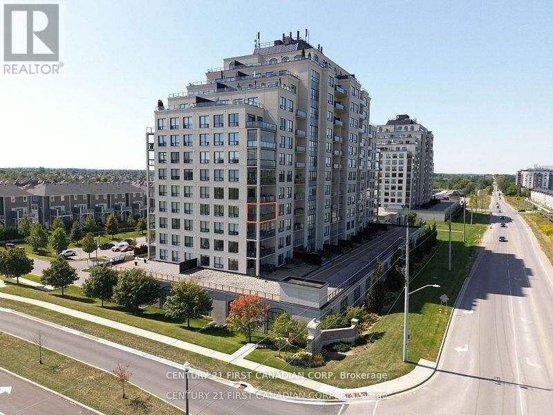 Property Photo:  240 Villagewalk Boulevard 504  ON N6G 0P6 