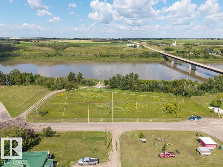 Property Photo:  204 River Street  AB T0B 0P0 