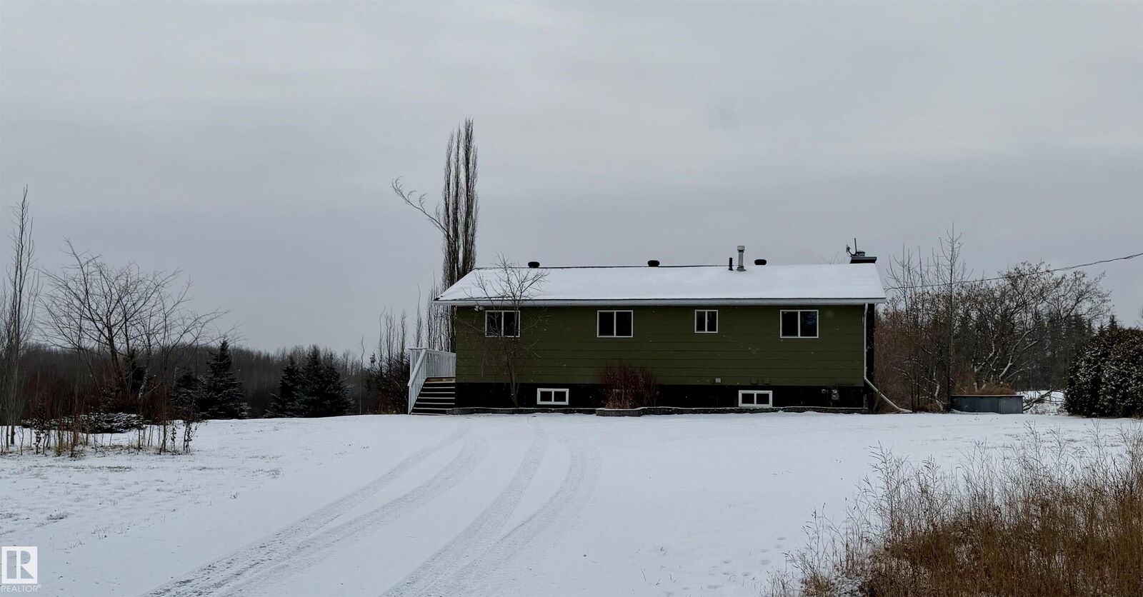 Property Photo:  2401 Twp Road 524  AB T7Y 2K8 