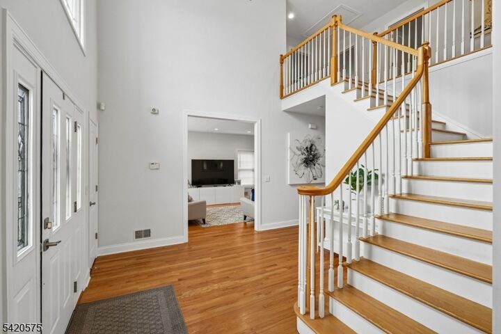 Property Photo:  310 Greenwood Ave  NJ 07932 