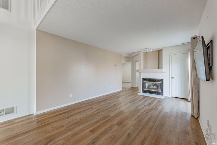 Property Photo: 3812 Windsong Cove IN 47715