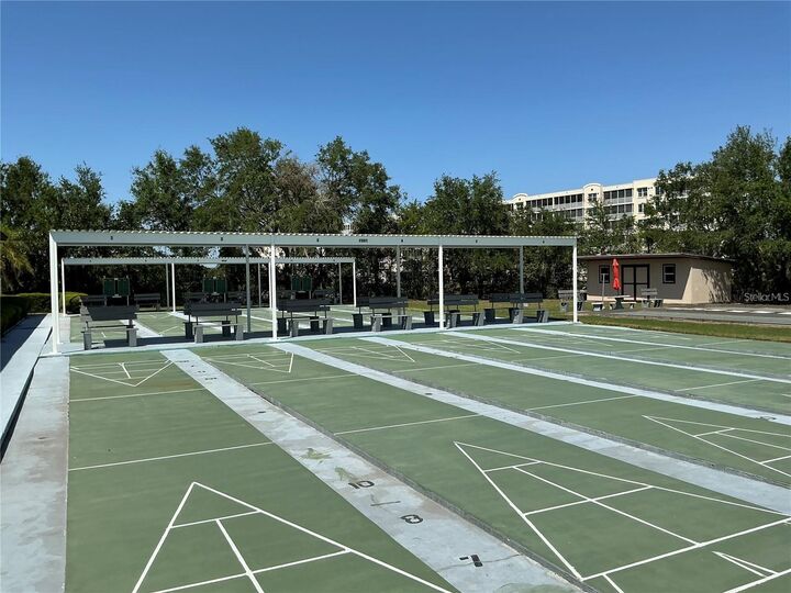 Property Photo:  9950 62nd Terrace N 404  FL 33708 