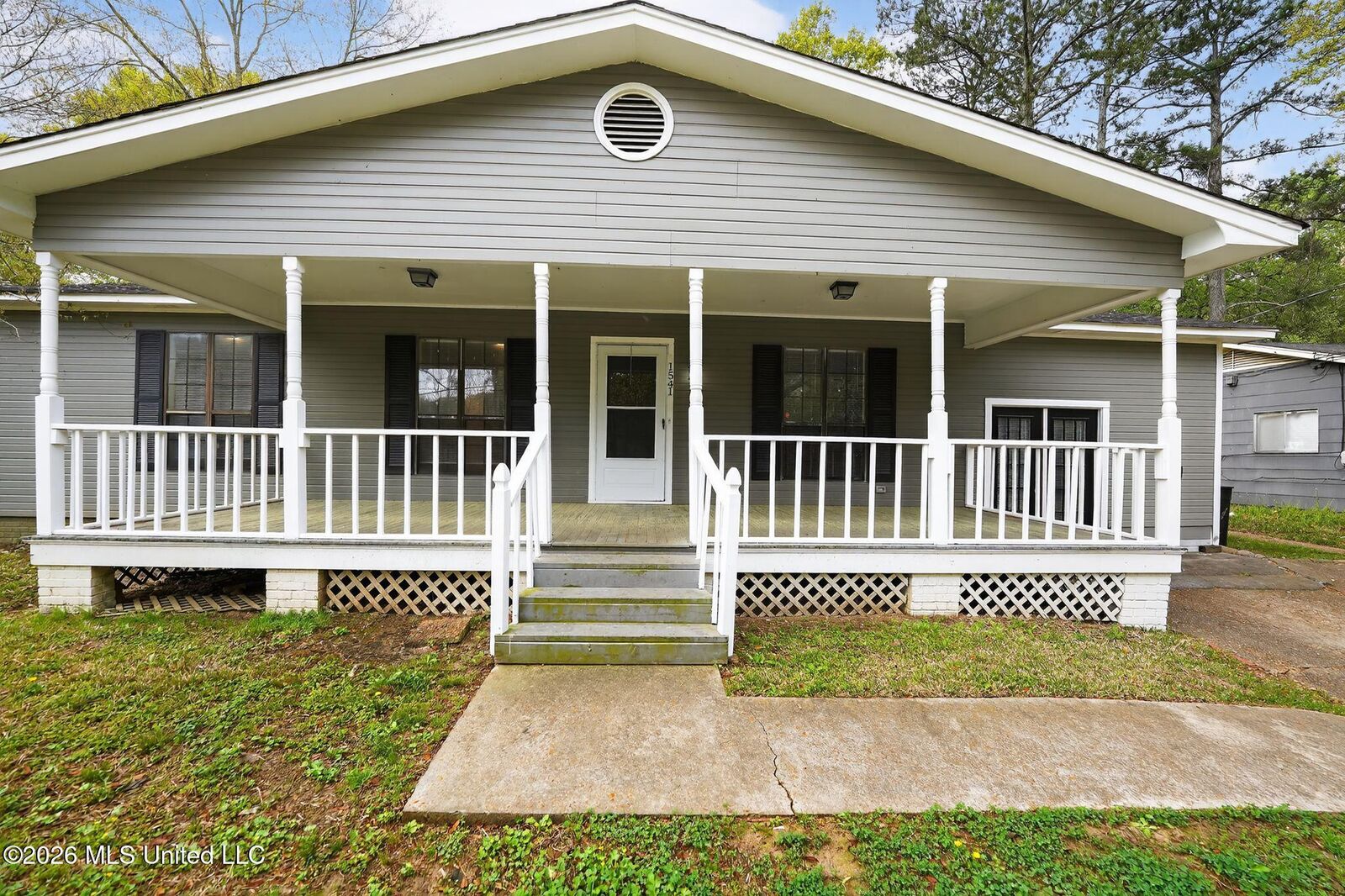 Property Photo:  1541 Dianne Drive  MS 39204 