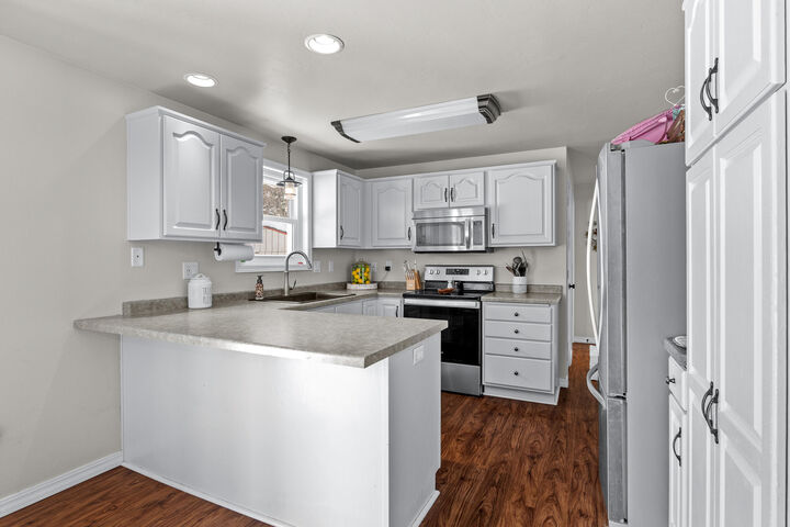 Property Photo:  204 S 7th Ave  WI 54232 