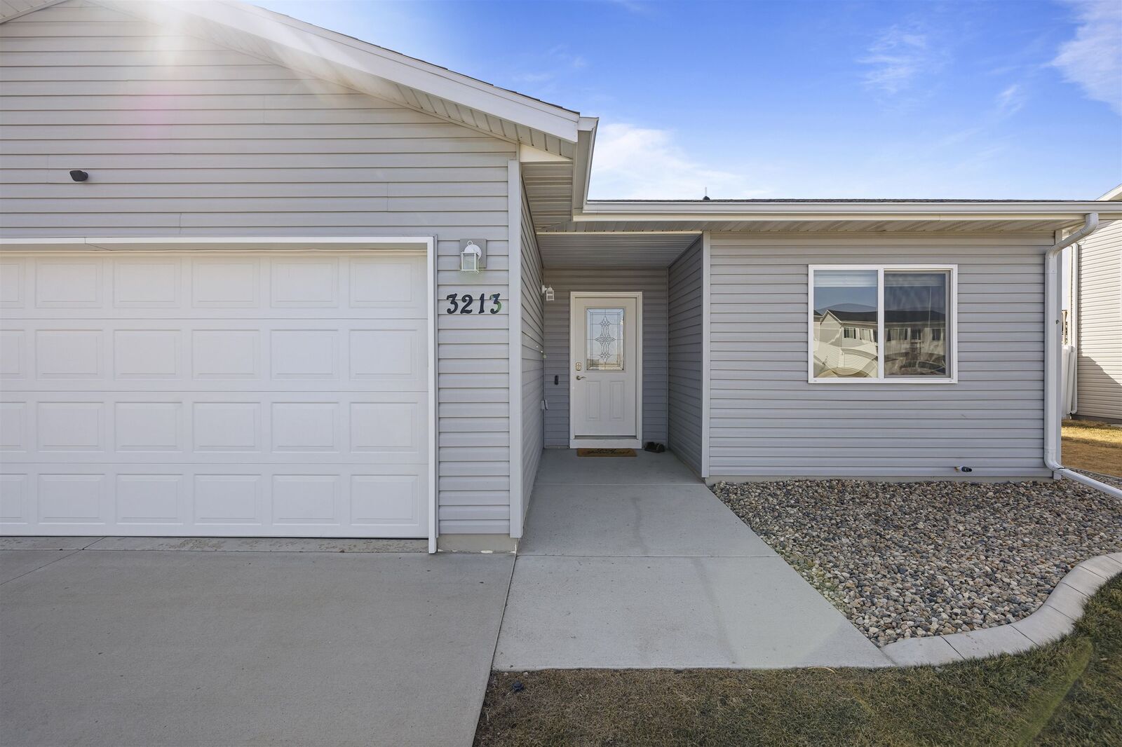 Property Photo: 3213 14th St NW NW ND 58703