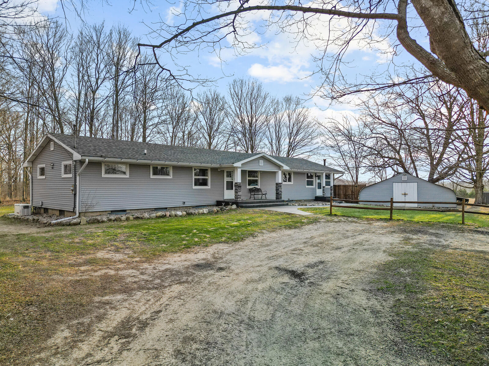 Property Photo:  4090 Matthews Road  MI 48813 