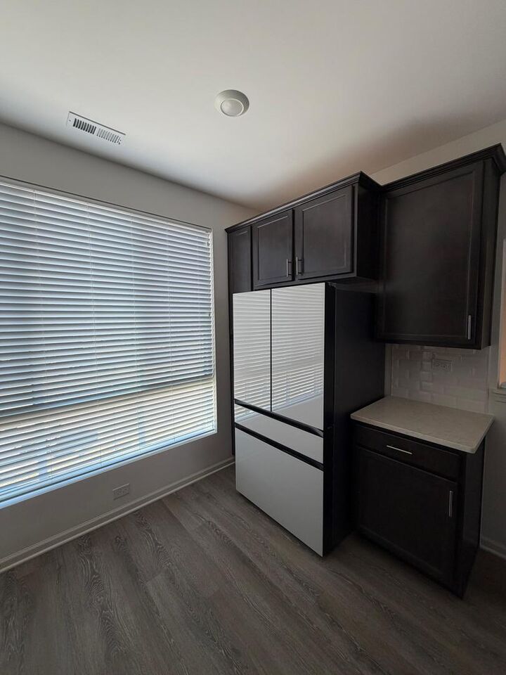 Property Photo: 2315 Prestige Place 2315 IL 60173