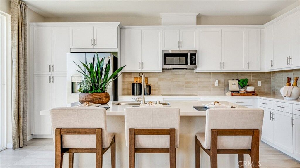 Property Photo:  2817 E Amberley Privado  CA 91762 