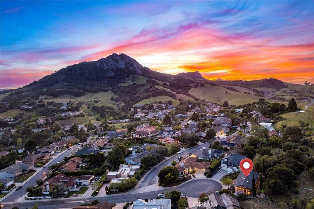 Property Photo:  957 Skyline Drive  CA 93405 