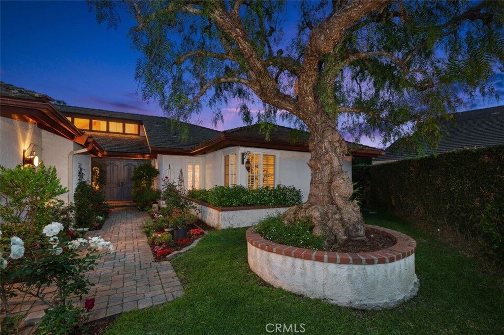 Property Photo:  31162 Doral Place  CA 92677 