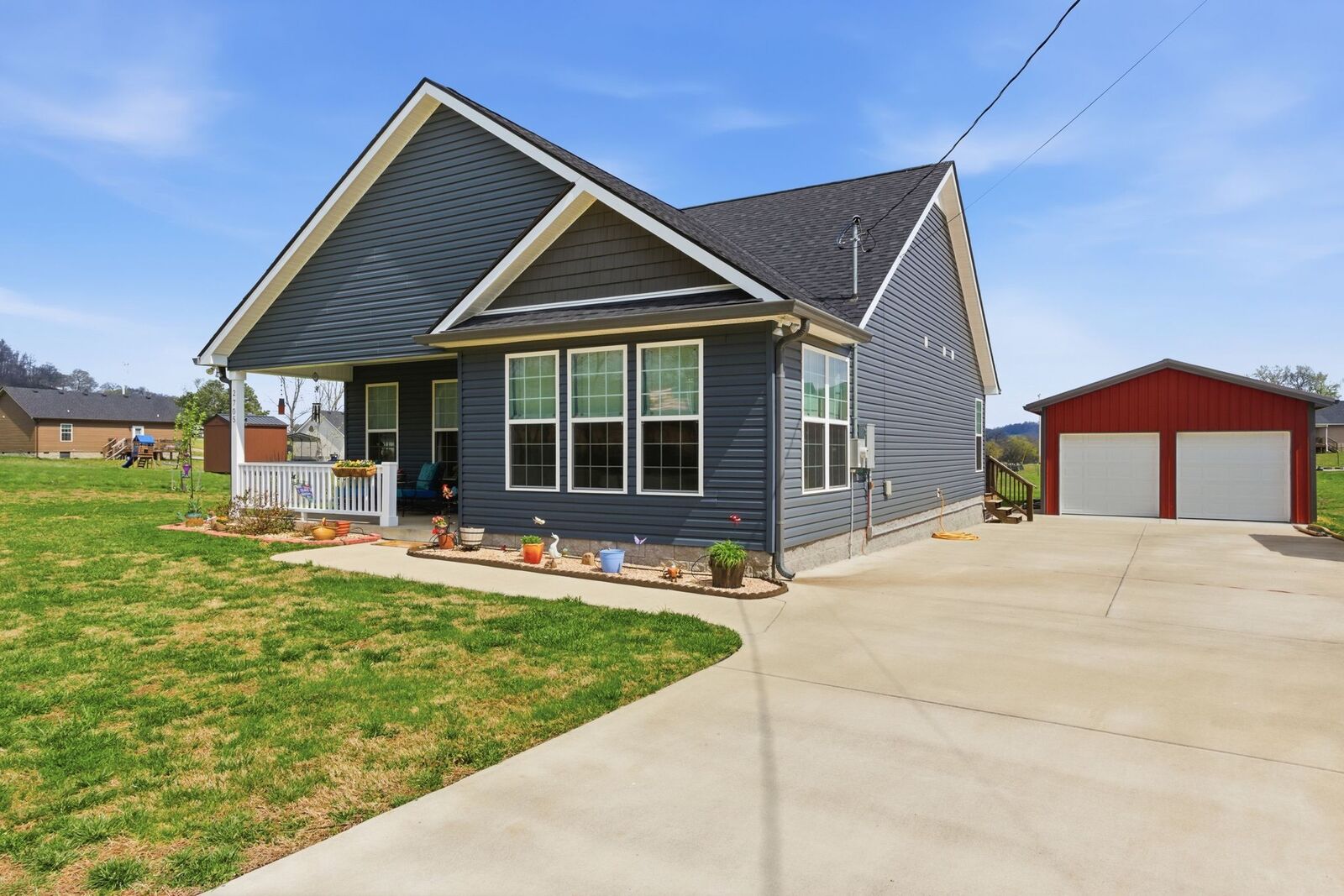 Property Photo:  2705 McConnell Rd  TN 37047 