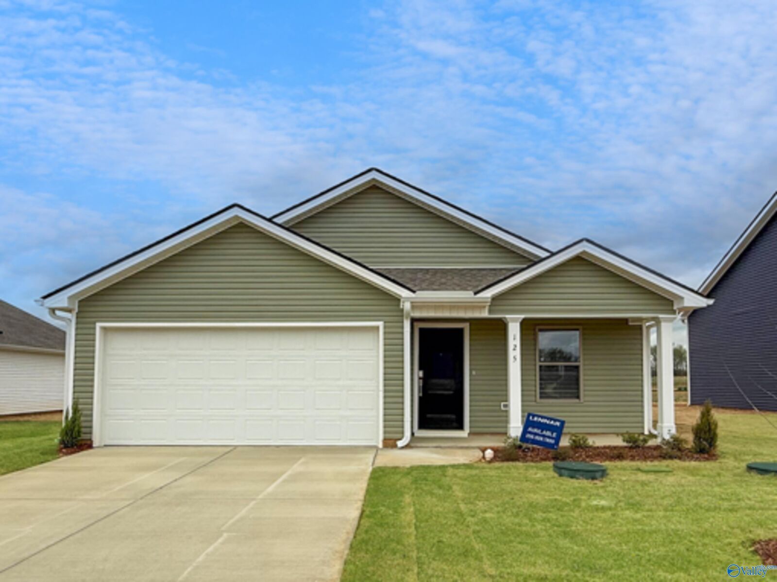 Property Photo:  22815 Dashwood Lane  AL 35613 